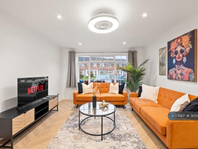 House for rent in Fishery, Maidenhead