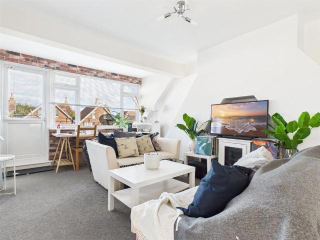 Apartment for rent in Aldrington