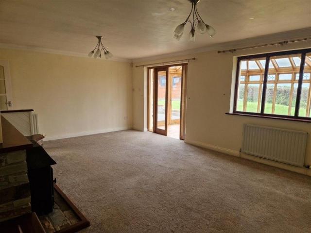 Apartment for rent in Brandis Corner, Cornwall