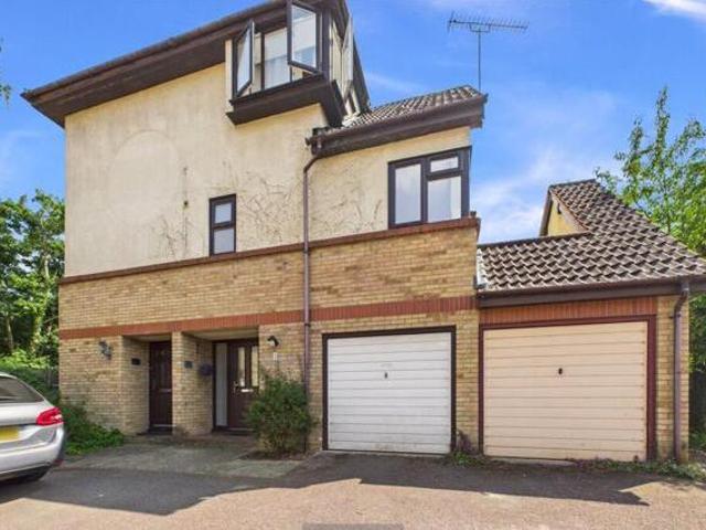 House for sale in Langdon Hills, Essex