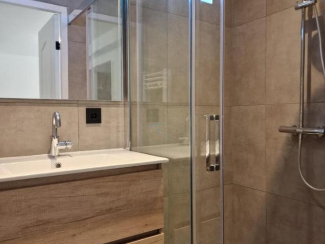 Studio te huur in Bloemhof, Rotterdam