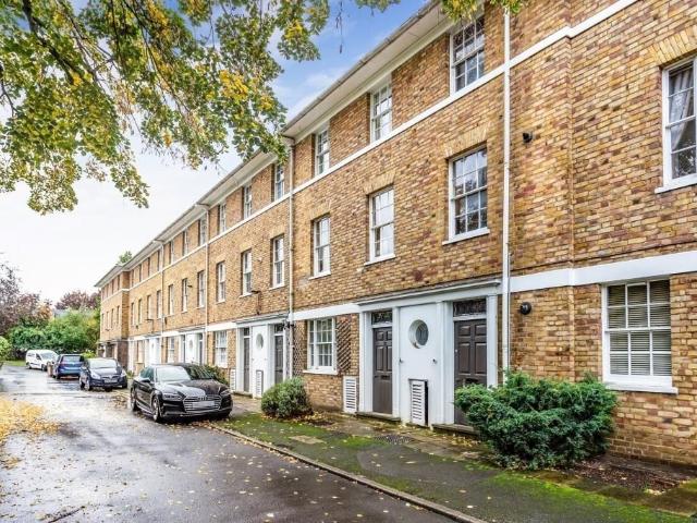 House for rent in Denmark Hill, Greater London