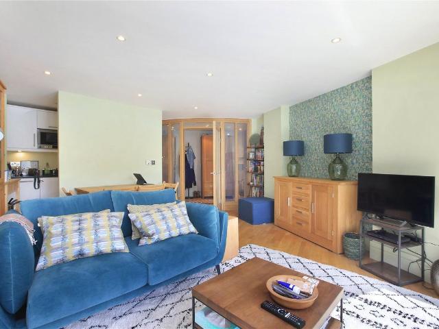 Apartment for rent in Clapham Junction, Greater London
