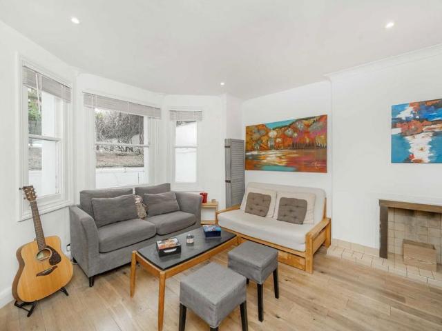 Apartment for rent in St. John's Wood, Greater London
