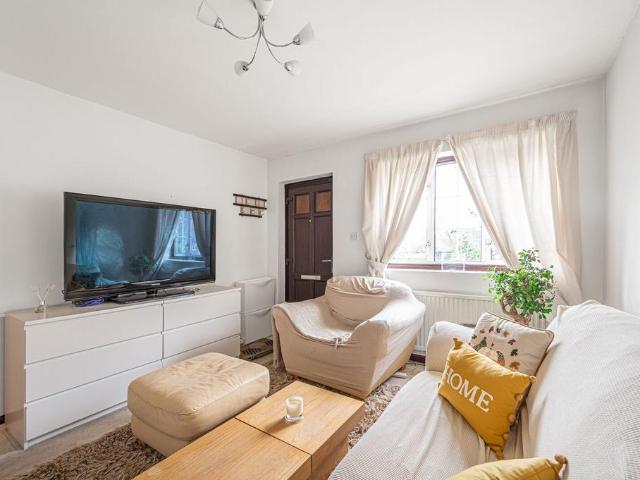Apartment for rent in East Barnet, Greater London