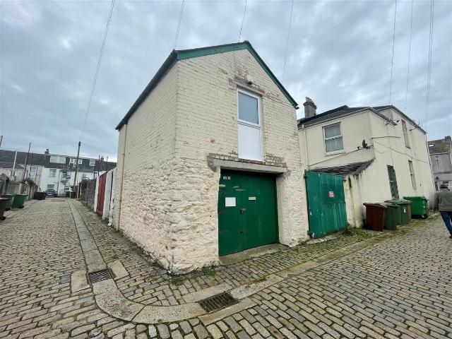 Apartment for rent in Cattedown, Mount Wise
