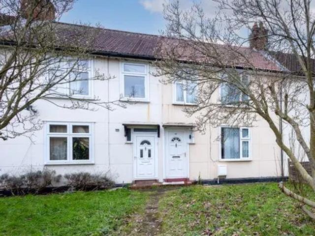 House for rent in Burnt Oak, Greater London