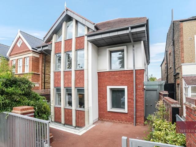 House for rent in London Borough of Richmond upon Thames, Greater London