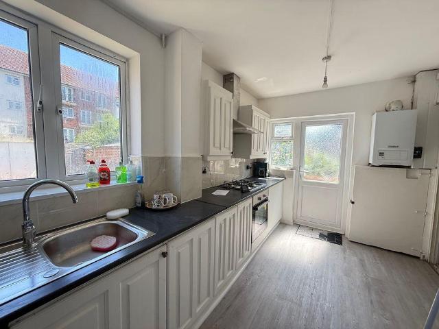 House for rent in Upper Edmonton, Greater London