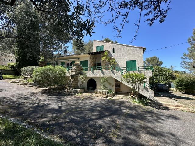 Maison vente à Nîmes, Langlade