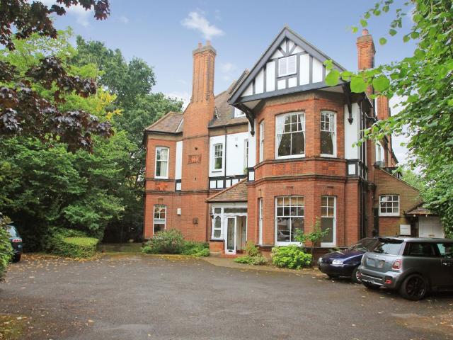 Apartment for rent in Royal Borough of Kingston upon Thames, Greater London