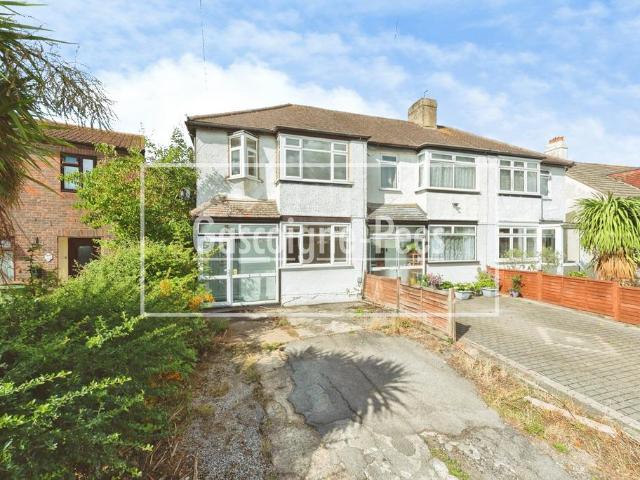 House for rent in London Borough of Sutton, Greater London
