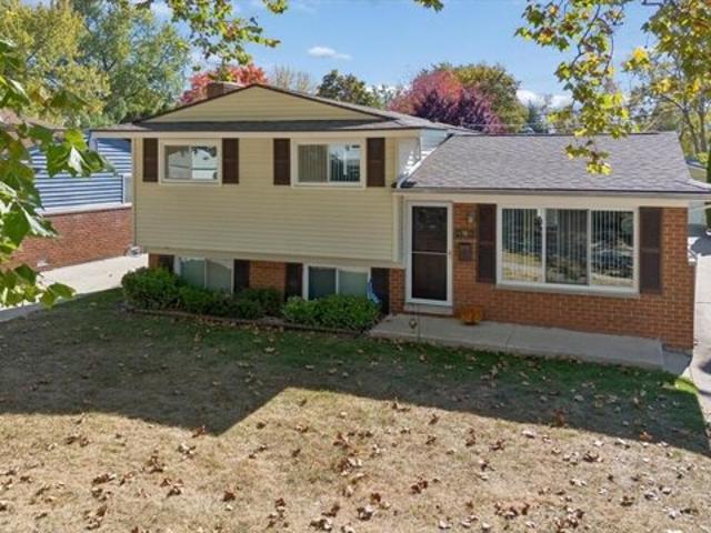 House for sale in Clawson, Michigan