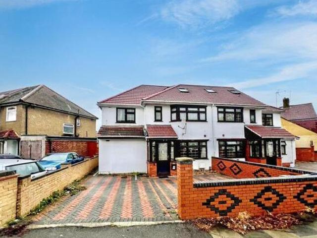 House for sale in Lyons, Greater London