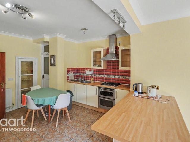House for rent in London Borough of Redbridge, Greater London