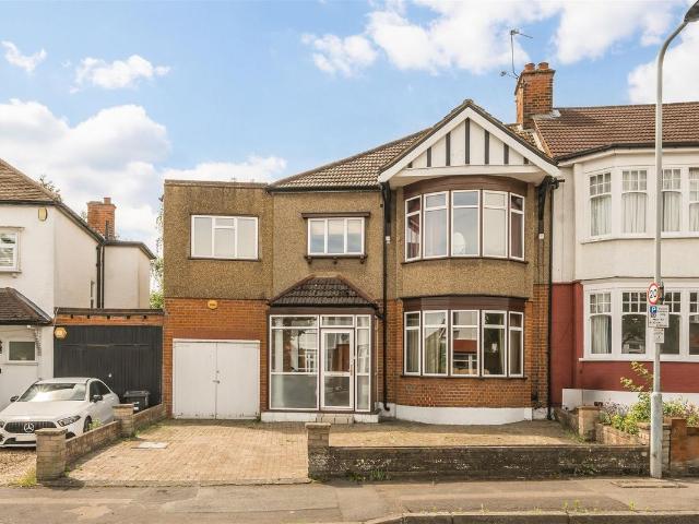 Apartment for rent in Wanstead, Greater London