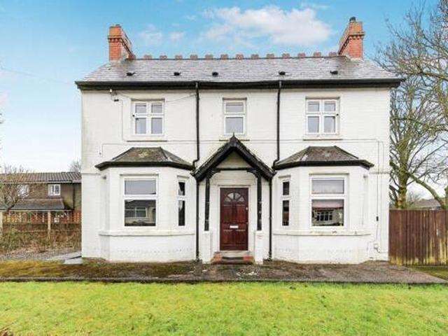 House for sale in Merryhill, West Midlands