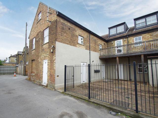 Apartment for rent in North Watford, Watford