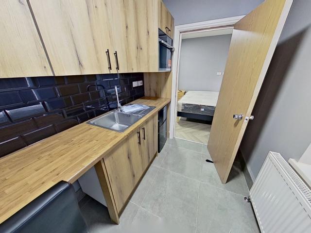 Studio for rent in Selly Oak, Birmingham