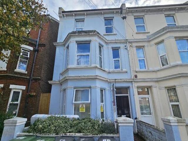 House for rent in Roselands, Eastbourne