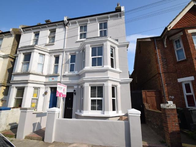 House for rent in Roselands, Eastbourne