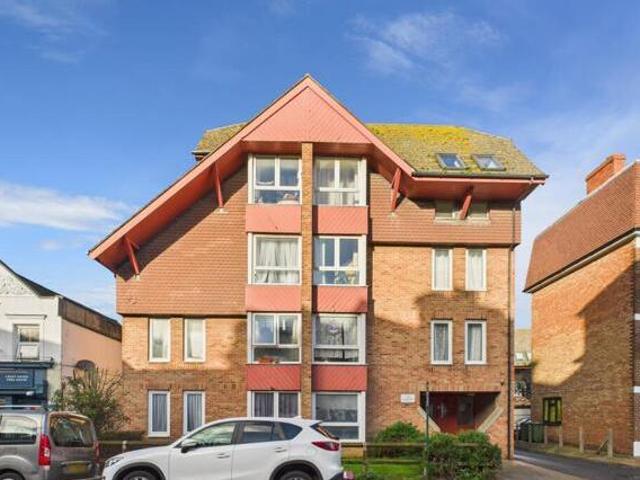 House for rent in Roselands, Eastbourne