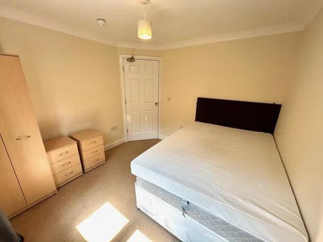 House for rent in Oakhill, Shenley Church End