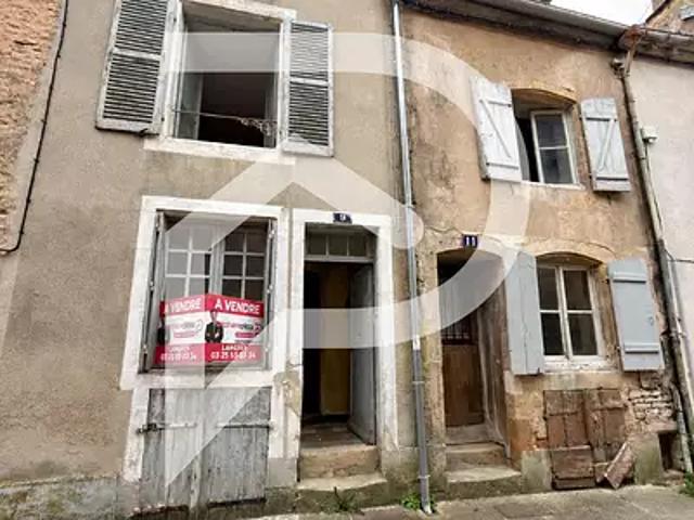 Maison vente à Centre Historique, Langres