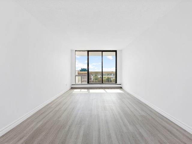 Apartment for rent in Viscount Alexander Park, Mulhurst Bay