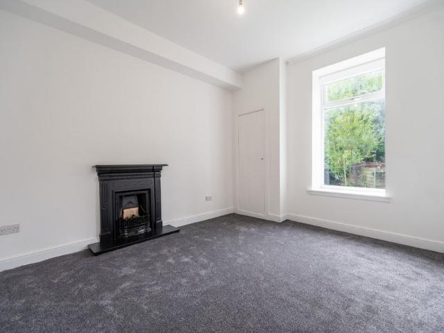 Apartment for rent in Crosshill, Scotland