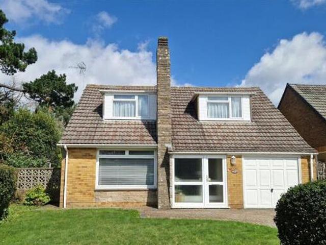 House for sale in Spring Vale, Hampshire