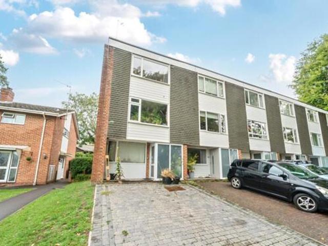 House for sale in Fulflood, Hampshire