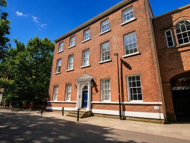 House for rent in Belle Isle, West Yorkshire