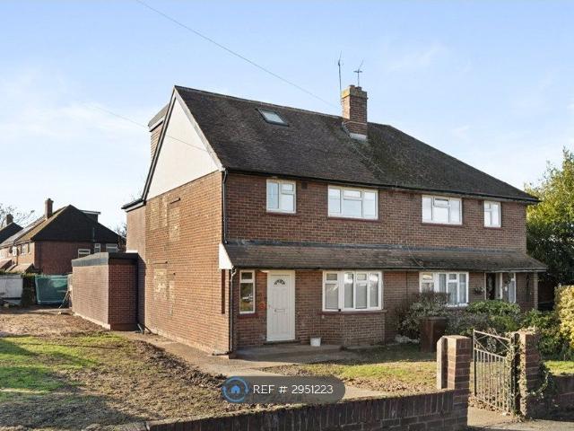 Studio for rent in Pooley Green, Row Town