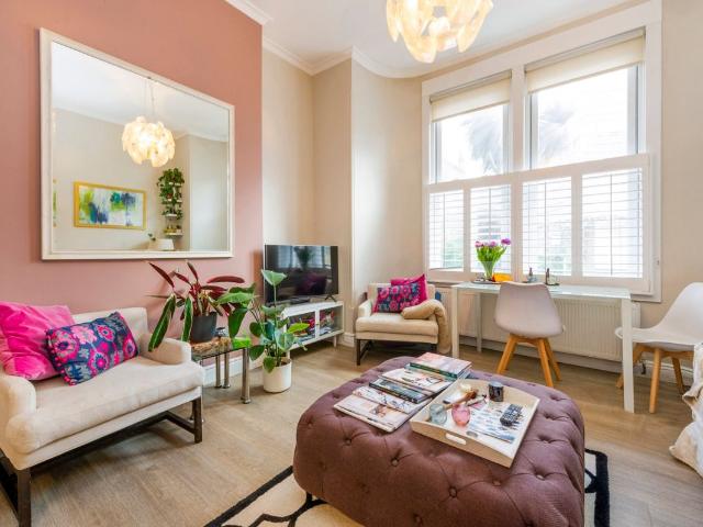Apartment for rent in Kensal Town, Greater London