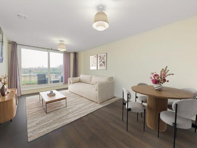 Apartment for rent in Fallow Corner, Greater London