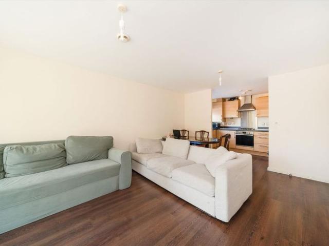 House for rent in Fallow Corner, Greater London