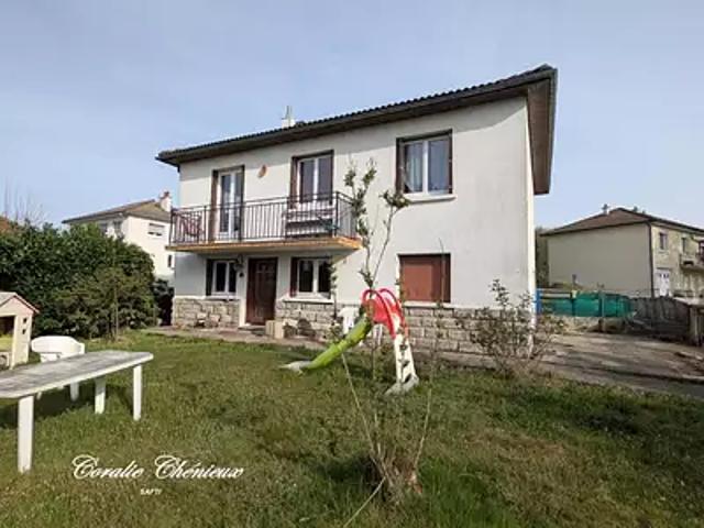 Maison vente à Mauriac, Lanobre