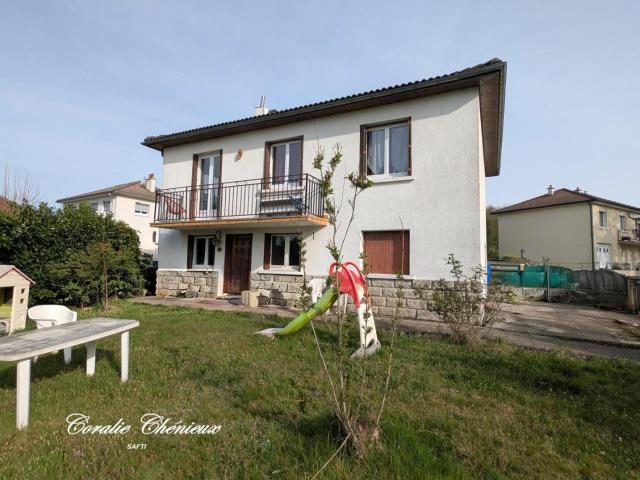 Maison vente à Mauriac, Lanobre