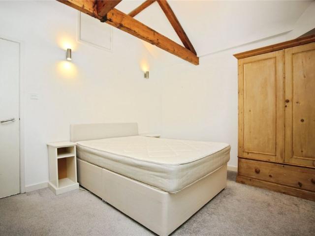 Apartment for rent in Golden Valley, Gloucestershire