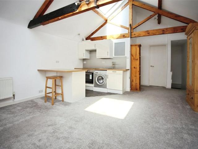 Apartment for rent in Golden Valley, Gloucestershire