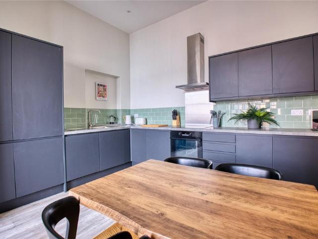 Apartment for rent in Warden Hill, Cheltenham