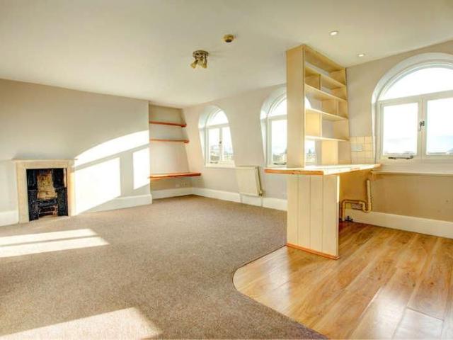 Apartment for rent in Golden Valley, Gloucestershire