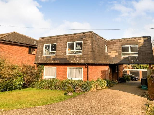 Apartment for rent in Chalfont St. Peter, Denham