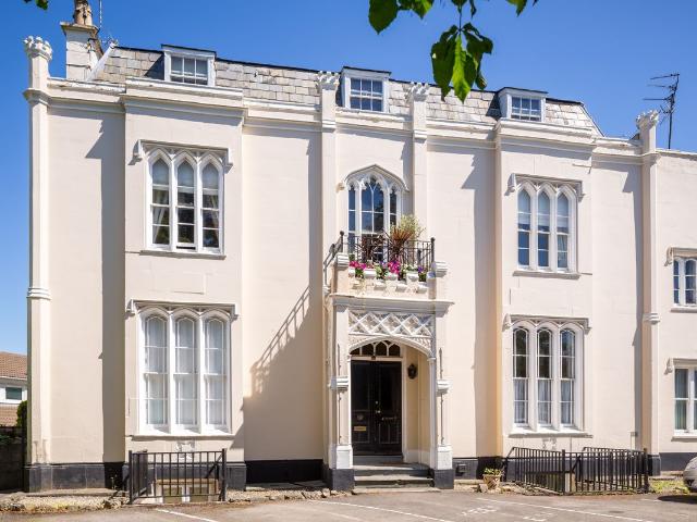 Apartment for rent in Golden Valley, Gloucestershire