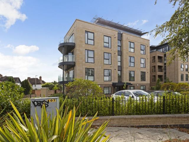 Apartment for rent in Golden Valley, Gloucestershire