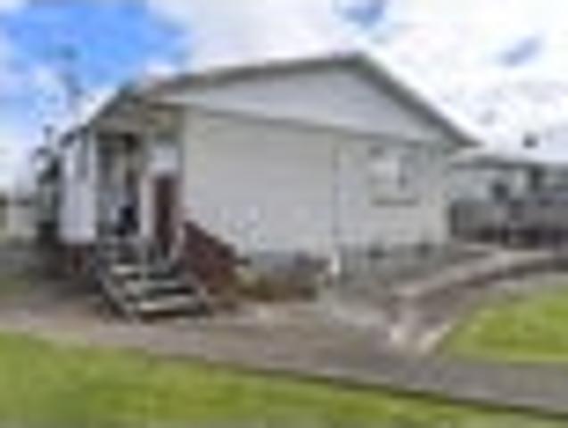 Townhouse for sale in Opaki, Wellington