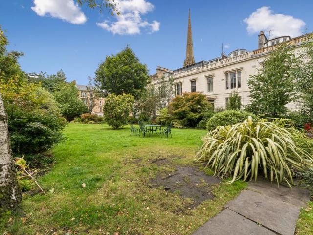 Apartment for rent in North Woodside, Scotland