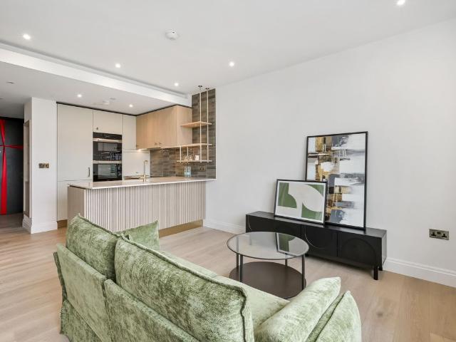 Studio for rent in Chalk Farm, Primrose Hill