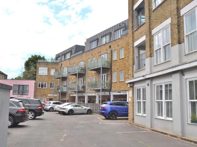 Apartment for rent in Upper Norwood, Greater London